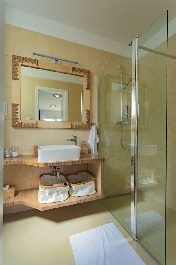 Villa Compass; Luxury Experience In Natural Bay. Razanj Ngoại thất bức ảnh